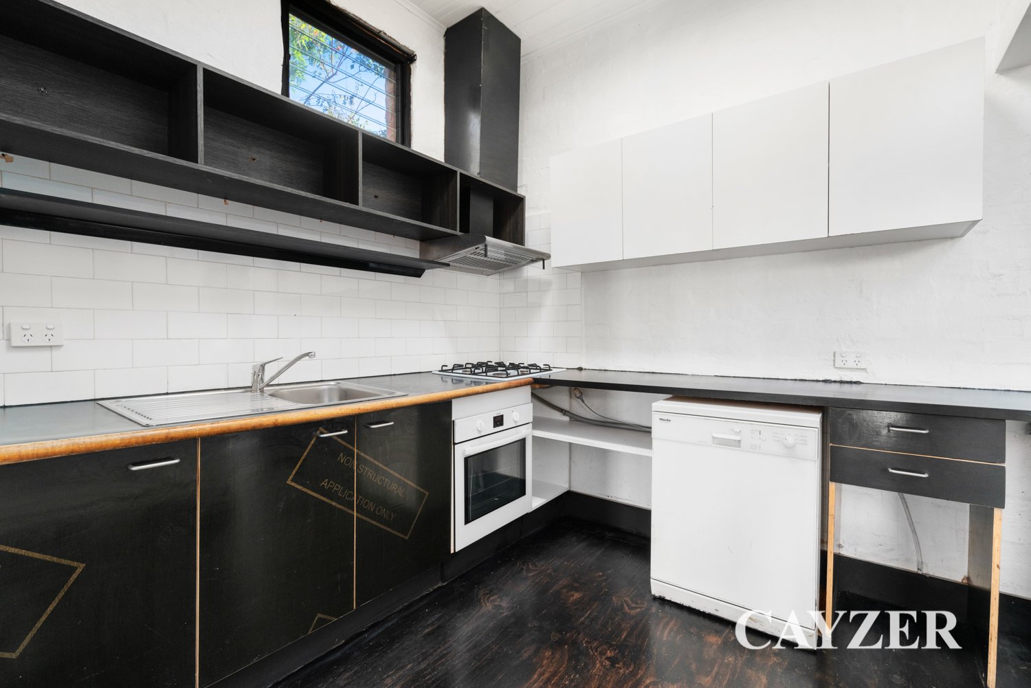 Gallery: 10 Erskine Street