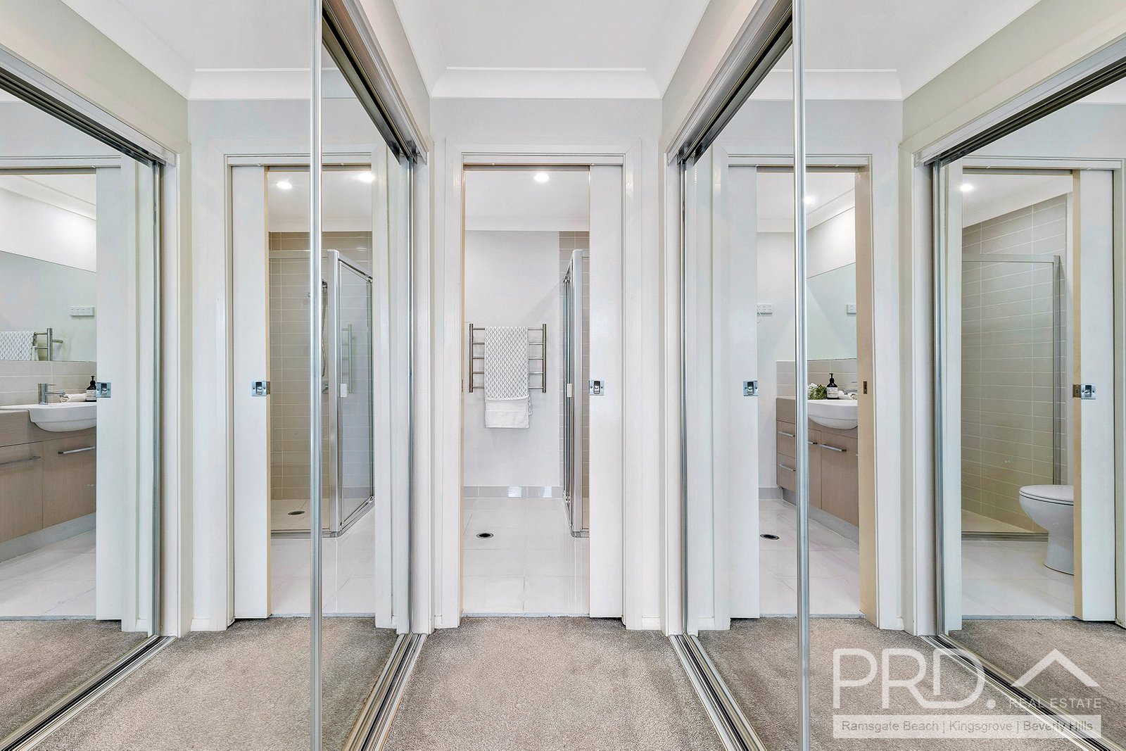 10 Esme Lane Parade NARWEE 11