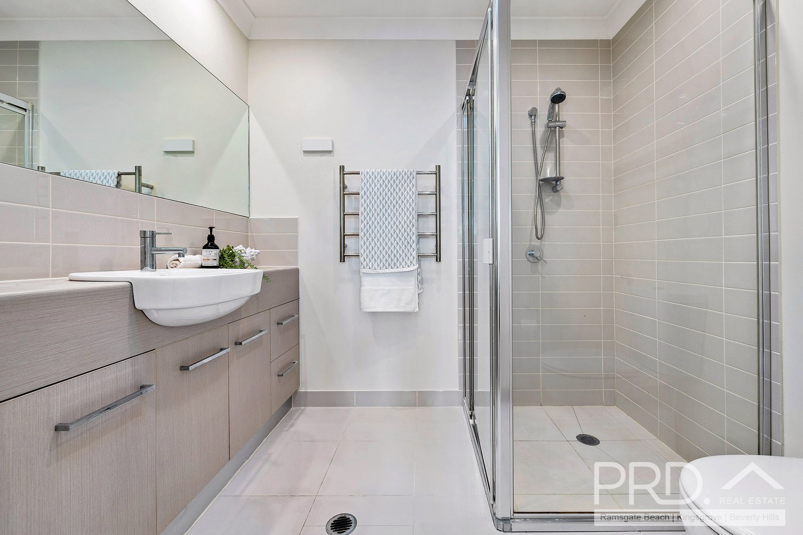 10 Esme Lane Parade NARWEE 13