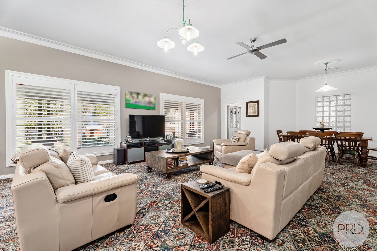 10 Eucalyptus Drive ONE MILE 5