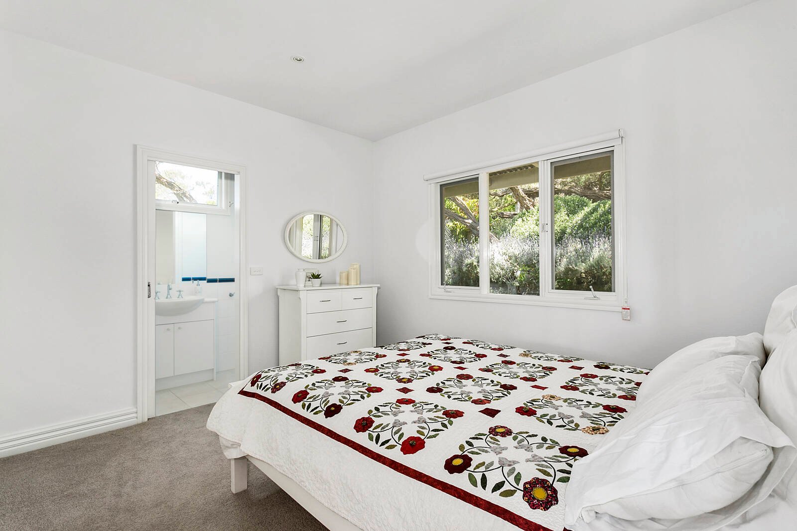 Real Estate and Property in 10 Exeter Close, Sorrento, VIC