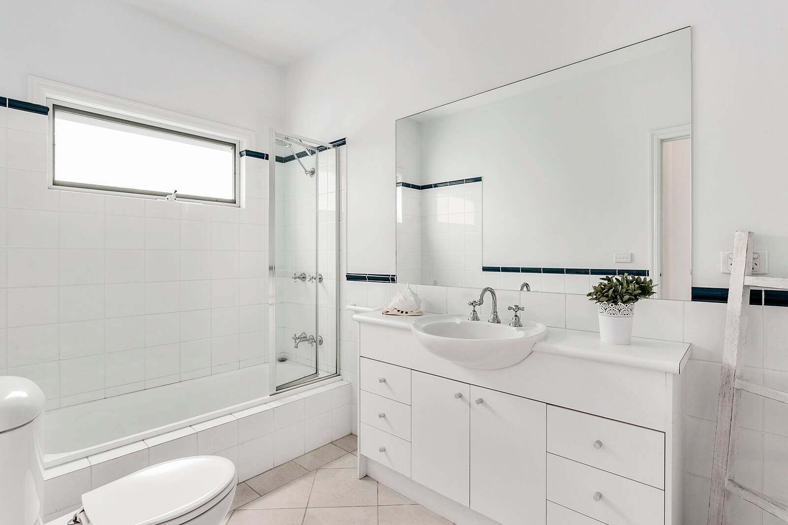 Real Estate and Property in 10 Exeter Close, Sorrento, VIC