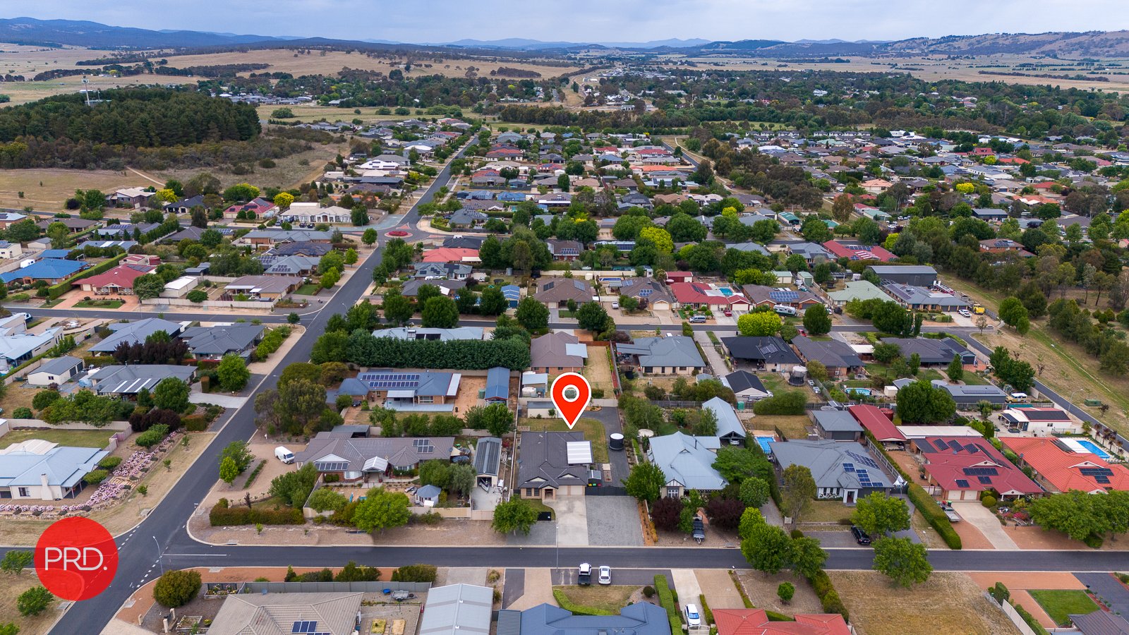 10 Eyre Street BUNGENDORE 4