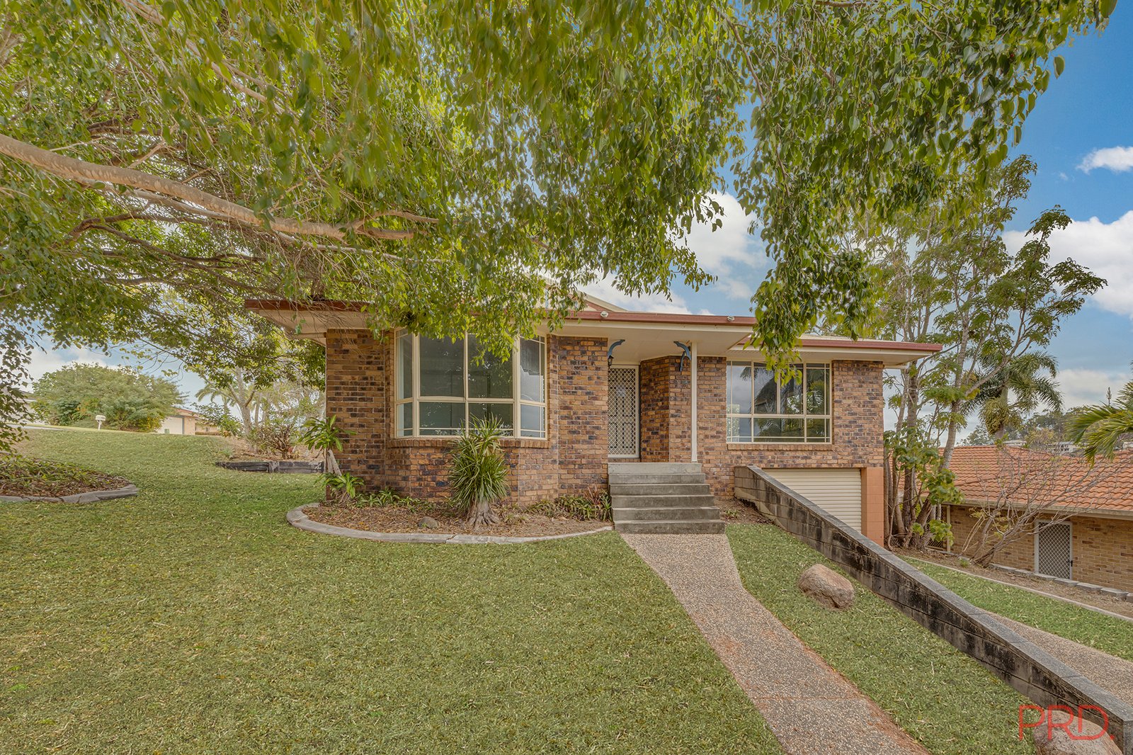 10 Fairbairn Place CLINTON 2