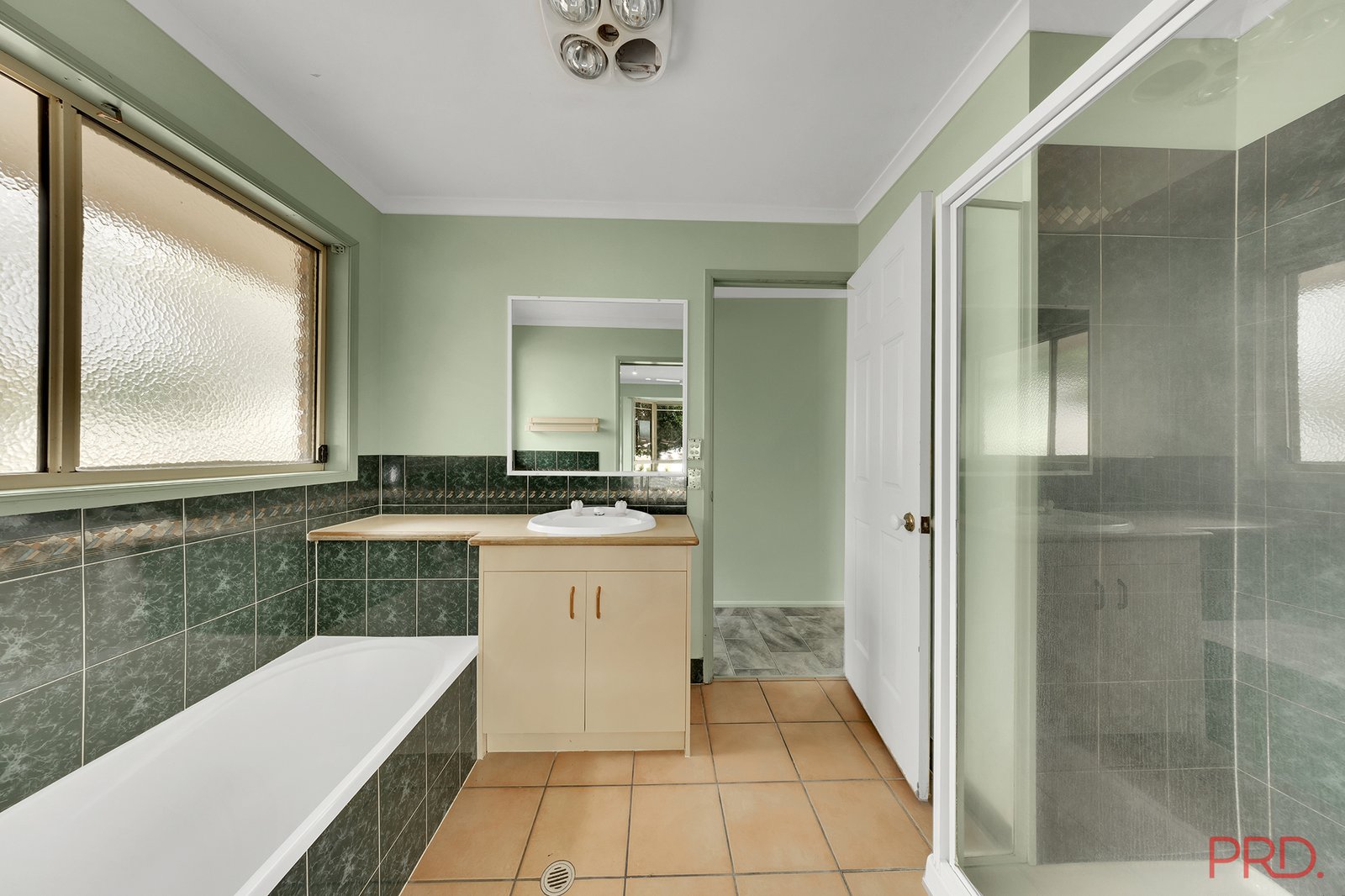 10 Fairbairn Place CLINTON 7