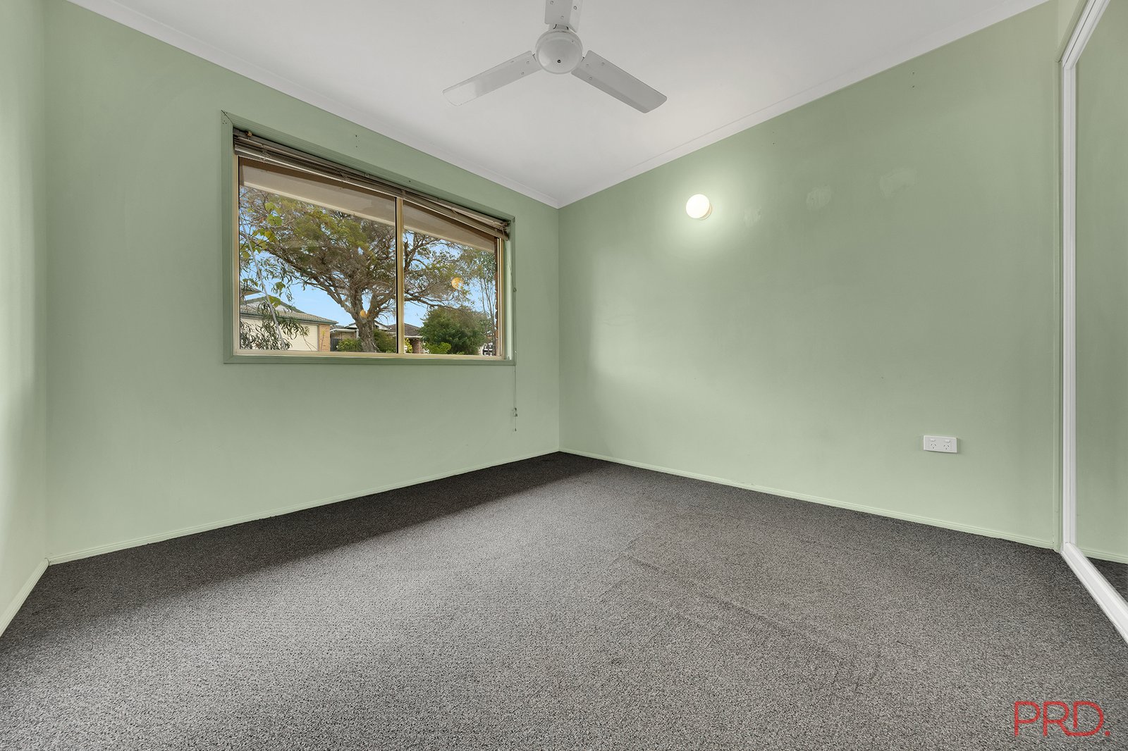 10 Fairbairn Place CLINTON 10