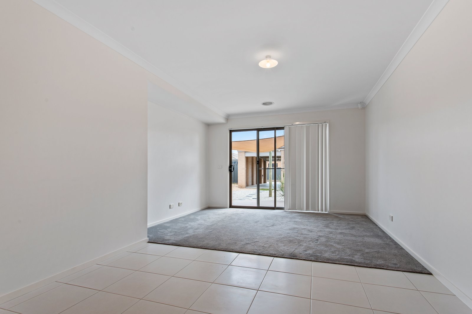 10 Fiddlers Lane JACKASS FLAT 6