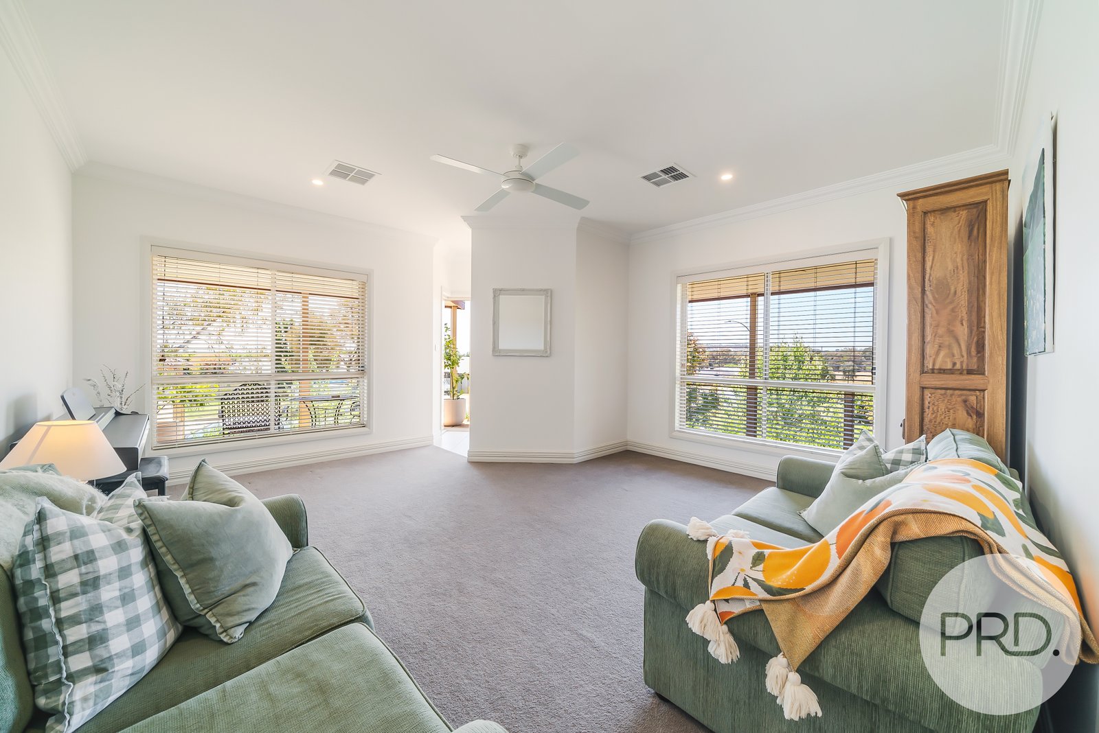 10 Fisher Place LLOYD 3