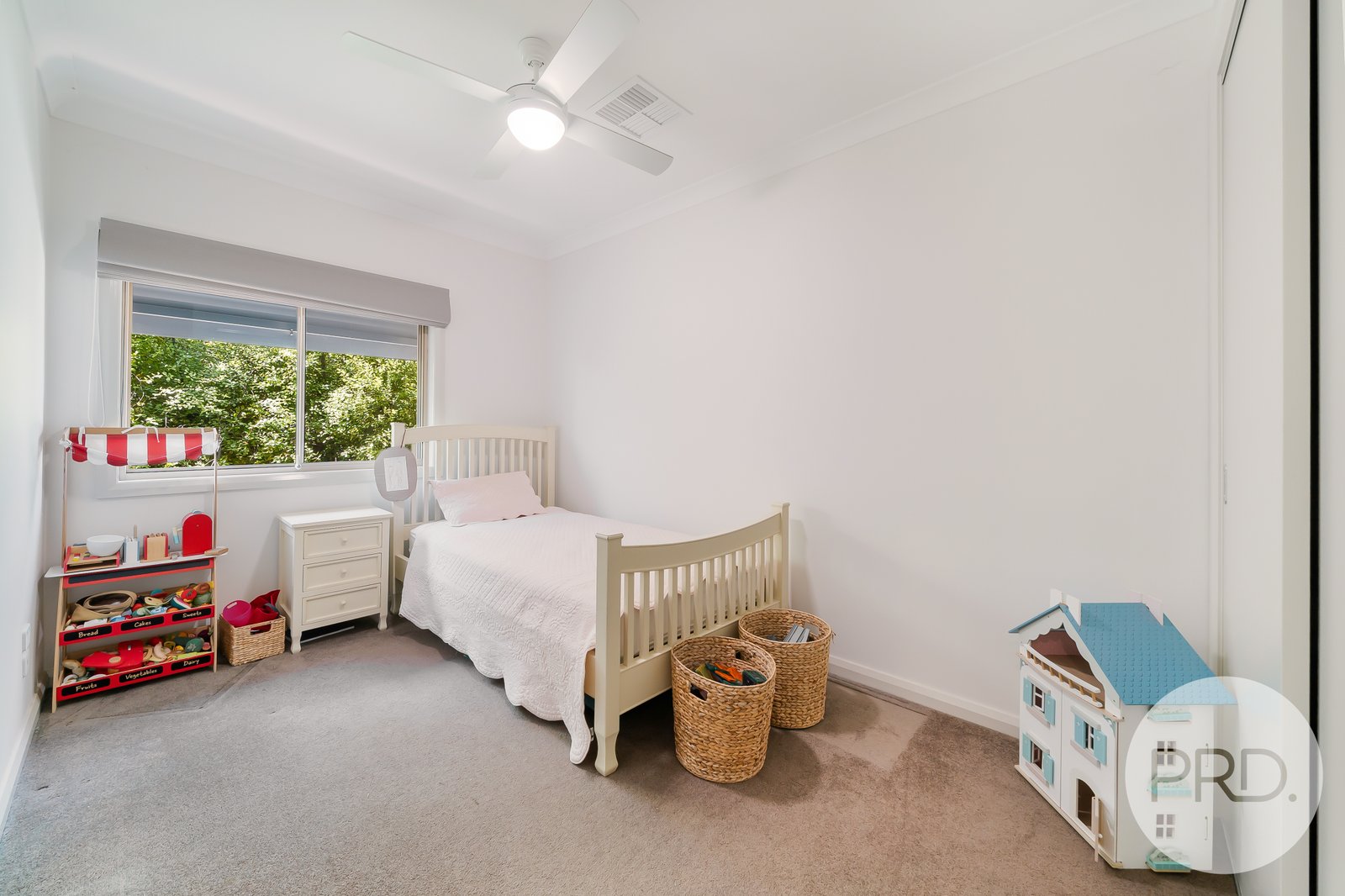 10 Fisher Place LLOYD 12