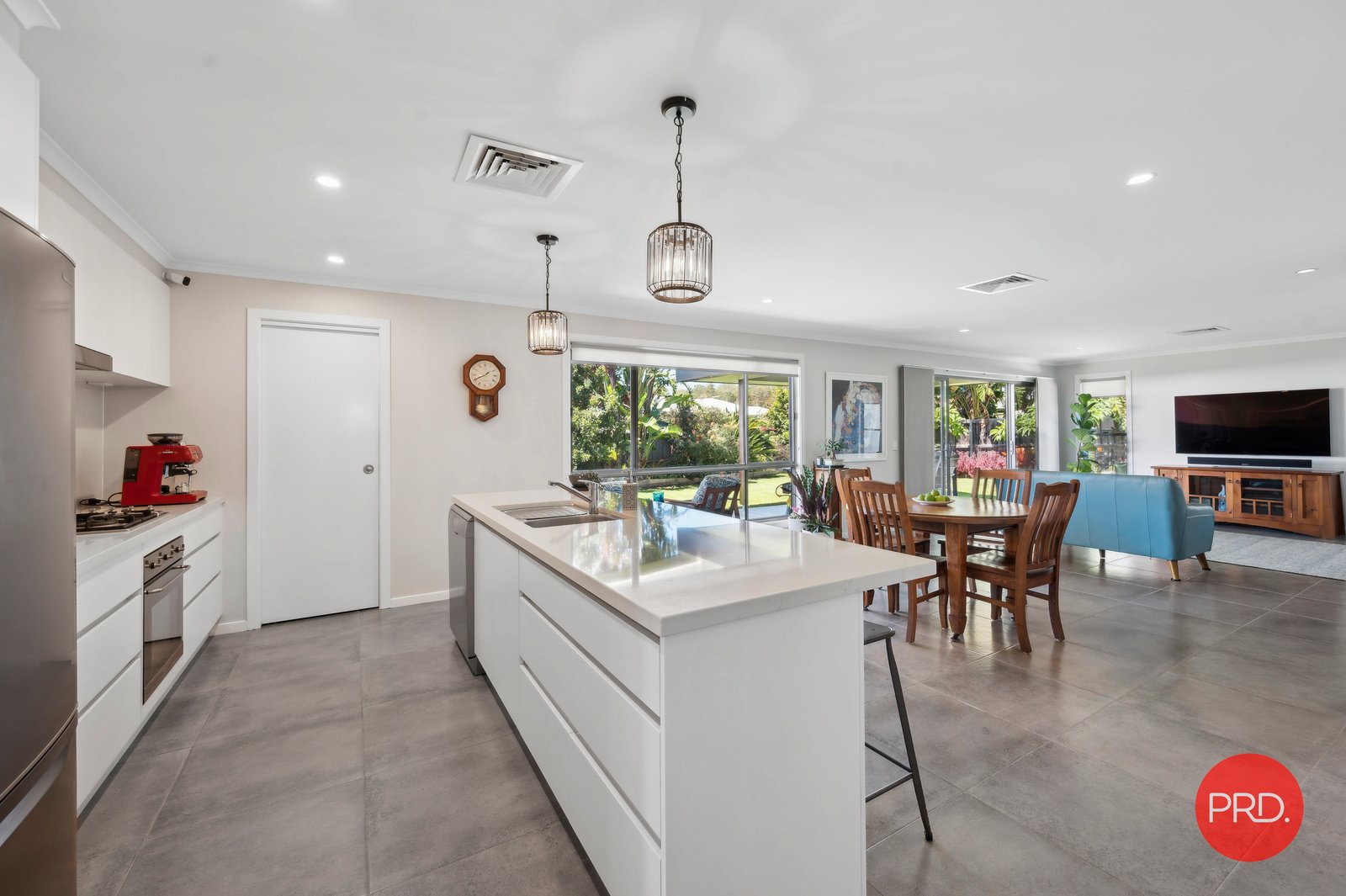 10 Fisher Road SAPPHIRE BEACH 4