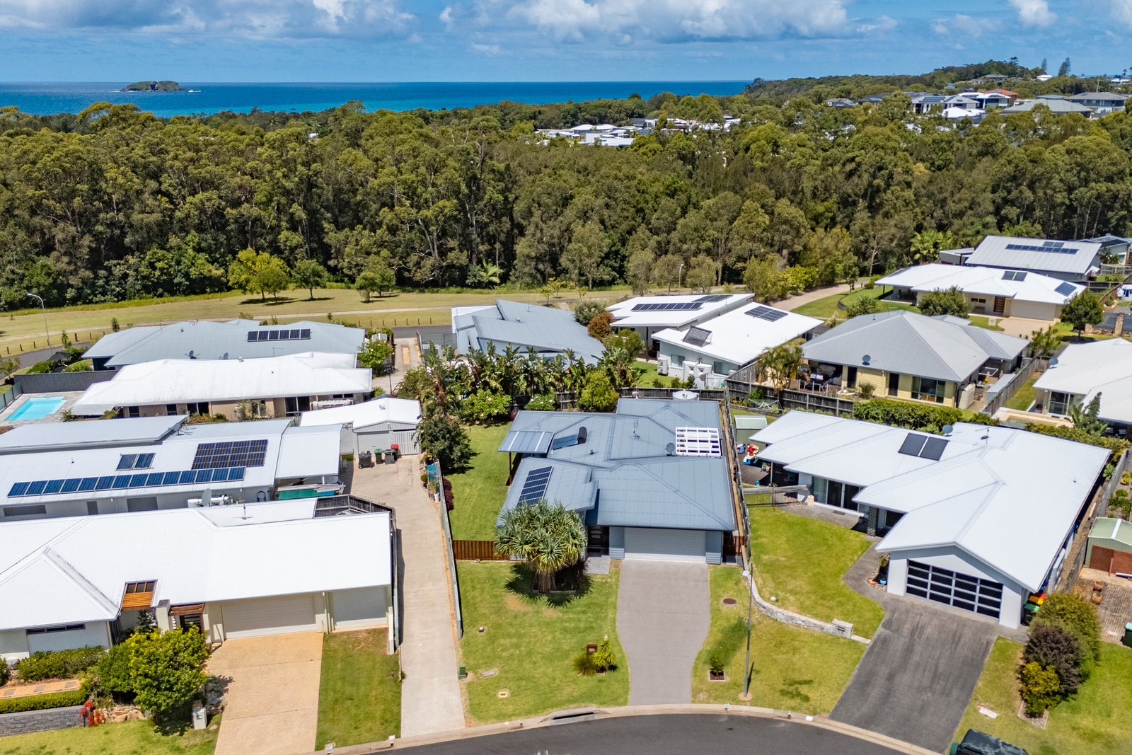 10 Fisher Road SAPPHIRE BEACH 30