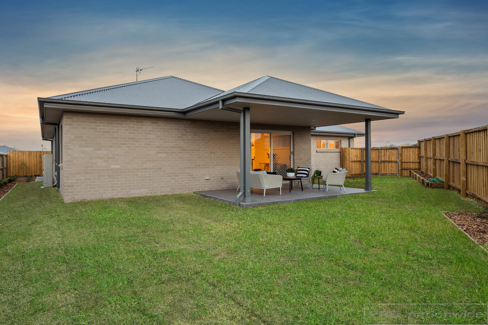 10 Flemming Street THORNTON 17