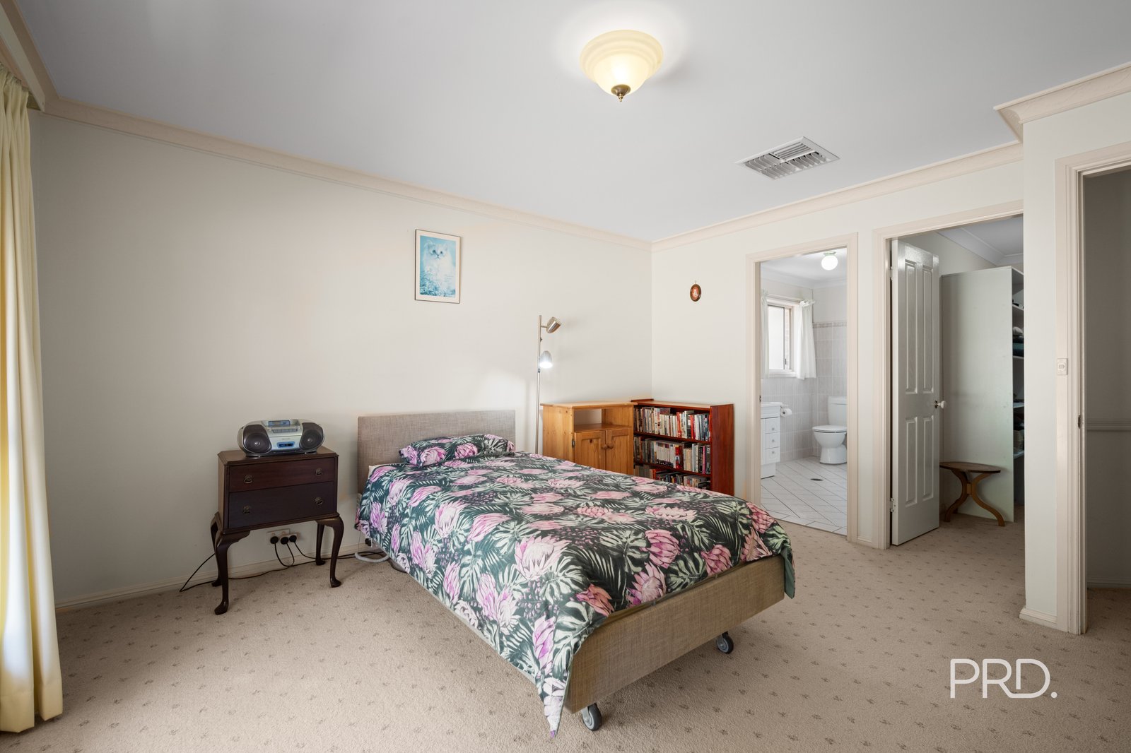 10 Fletcher Place KOORINGAL 8