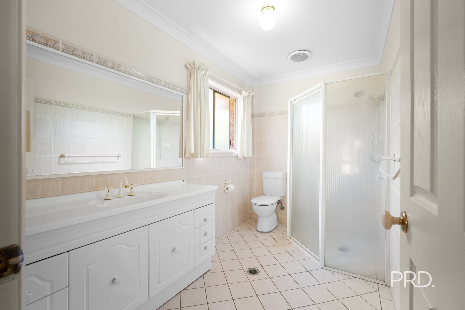 10 Fletcher Place KOORINGAL 9