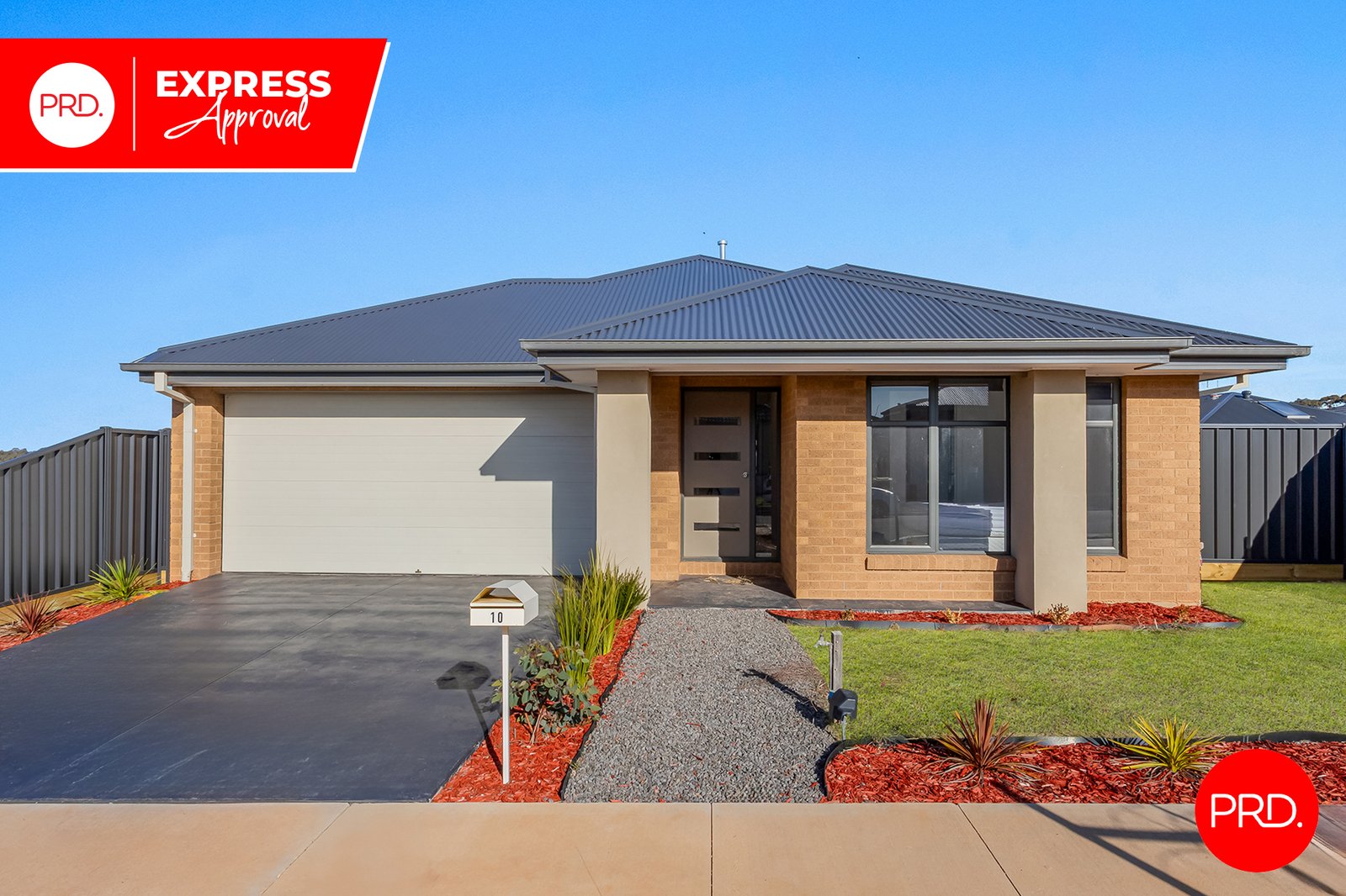 10 Fluke Street HUNTLY 2