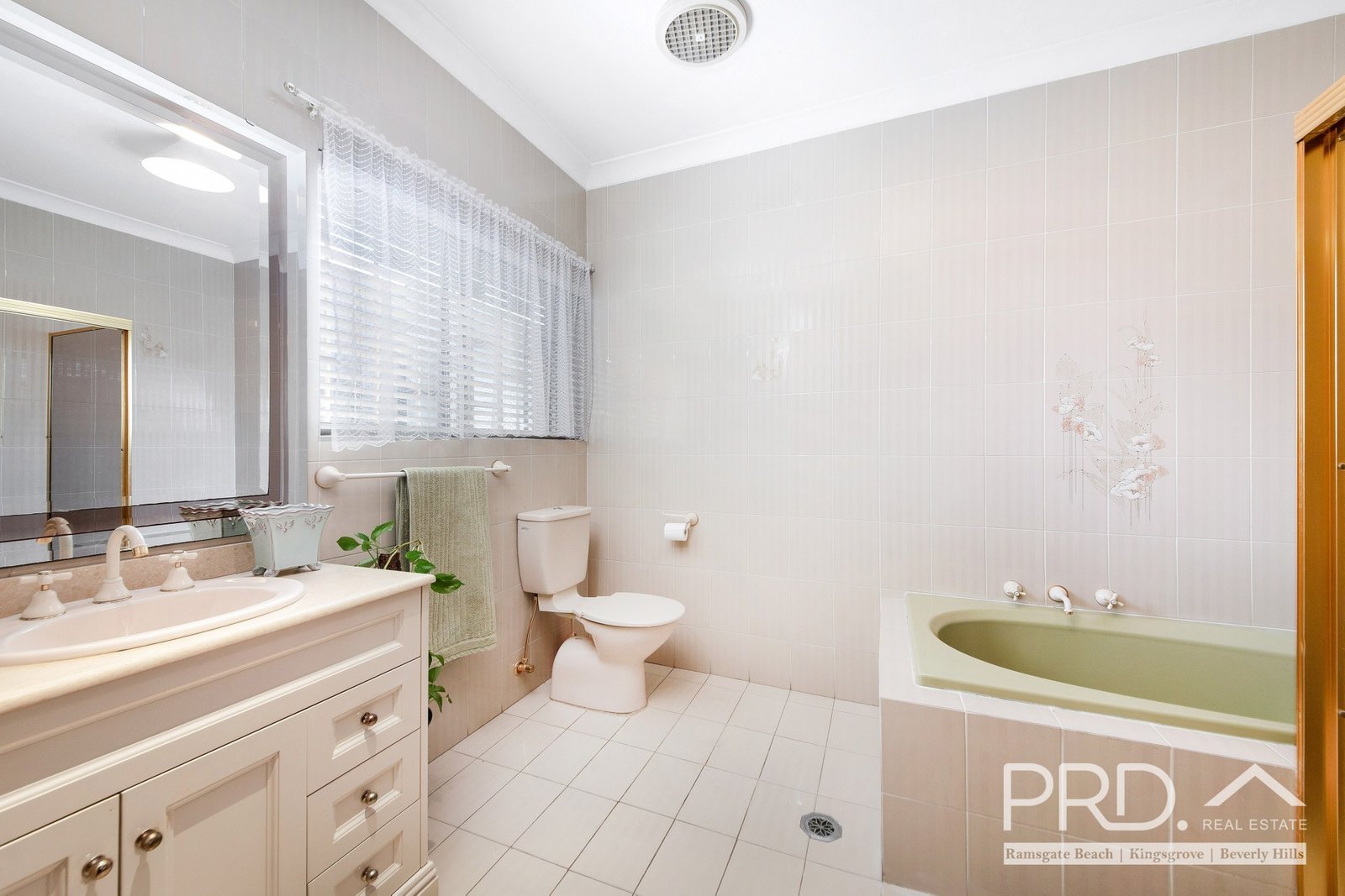 10 Forbes Avenue BELMORE 8