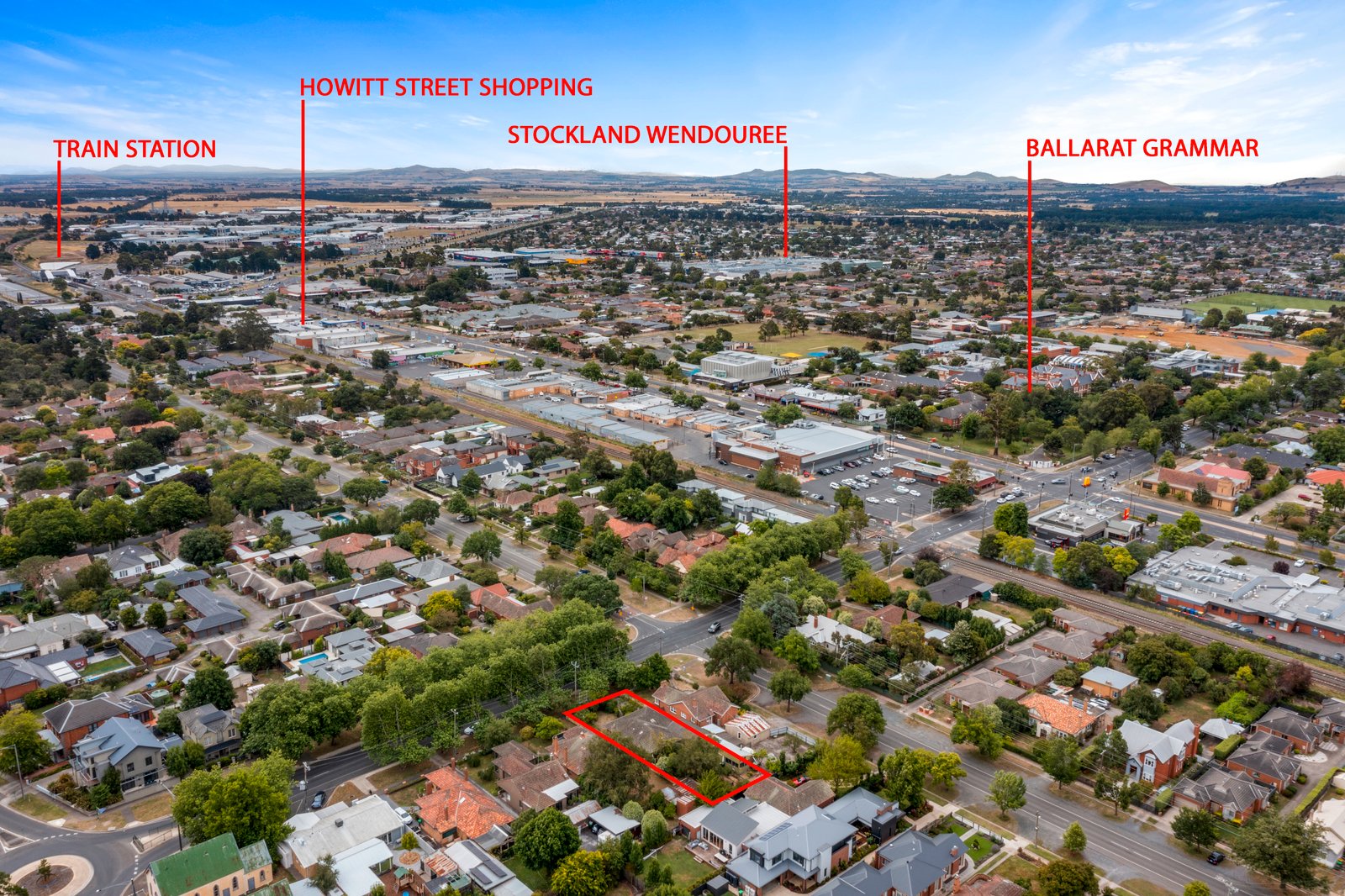 10 Forest Street LAKE WENDOUREE 2