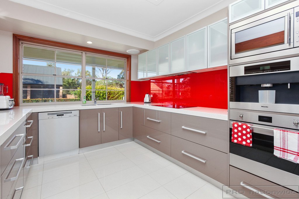 10 Forsythe Parade BLACK HILL 6