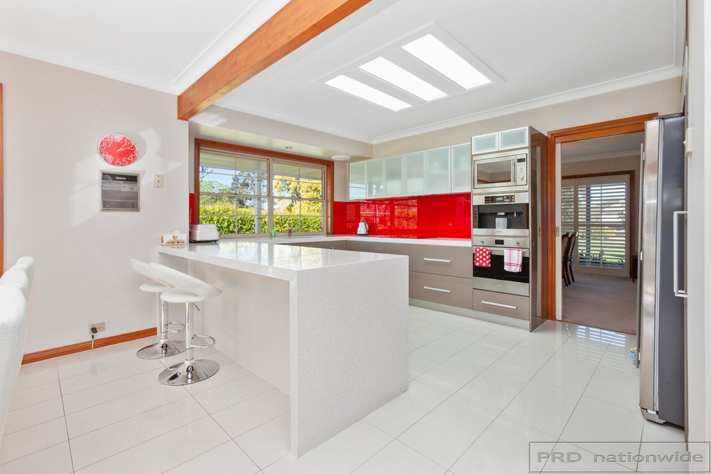 10 Forsythe Parade BLACK HILL 8