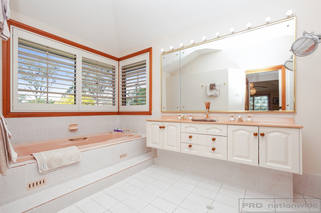 10 Forsythe Parade BLACK HILL 15