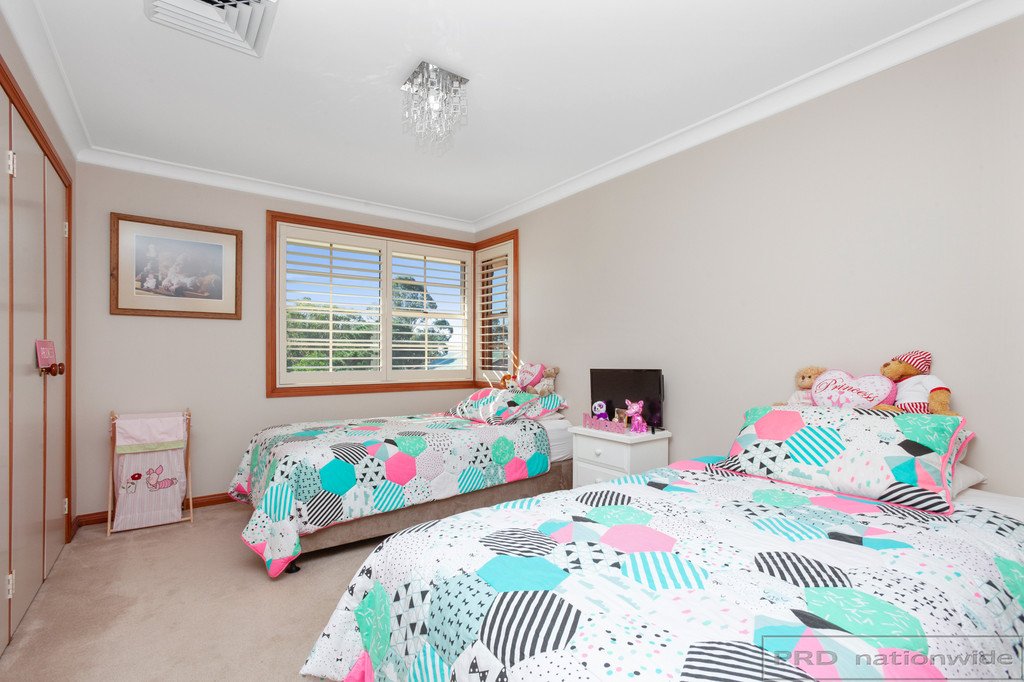 10 Forsythe Parade BLACK HILL 19