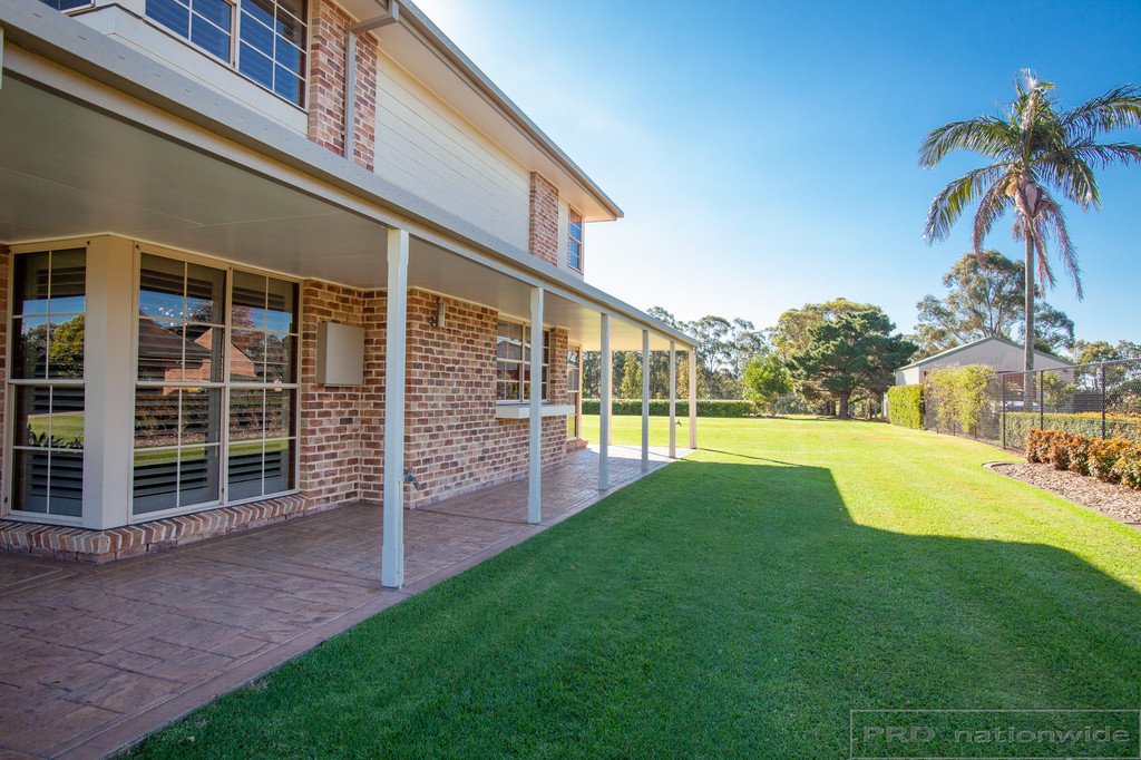 10 Forsythe Parade BLACK HILL 24