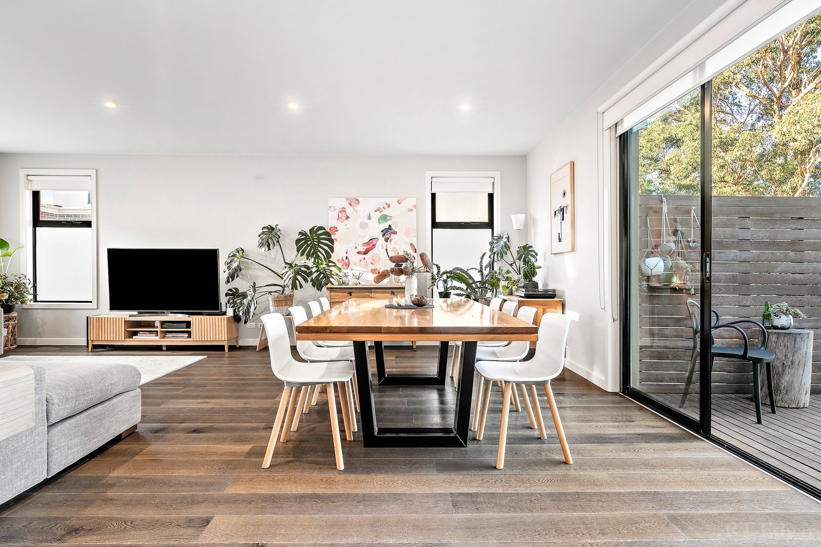 Real Estate and Property in 10 Francesca Street, Mont Albert North, VIC