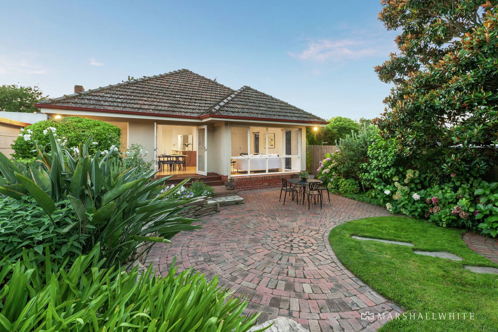 10 Gabriel Avenue, Malvern East, VIC