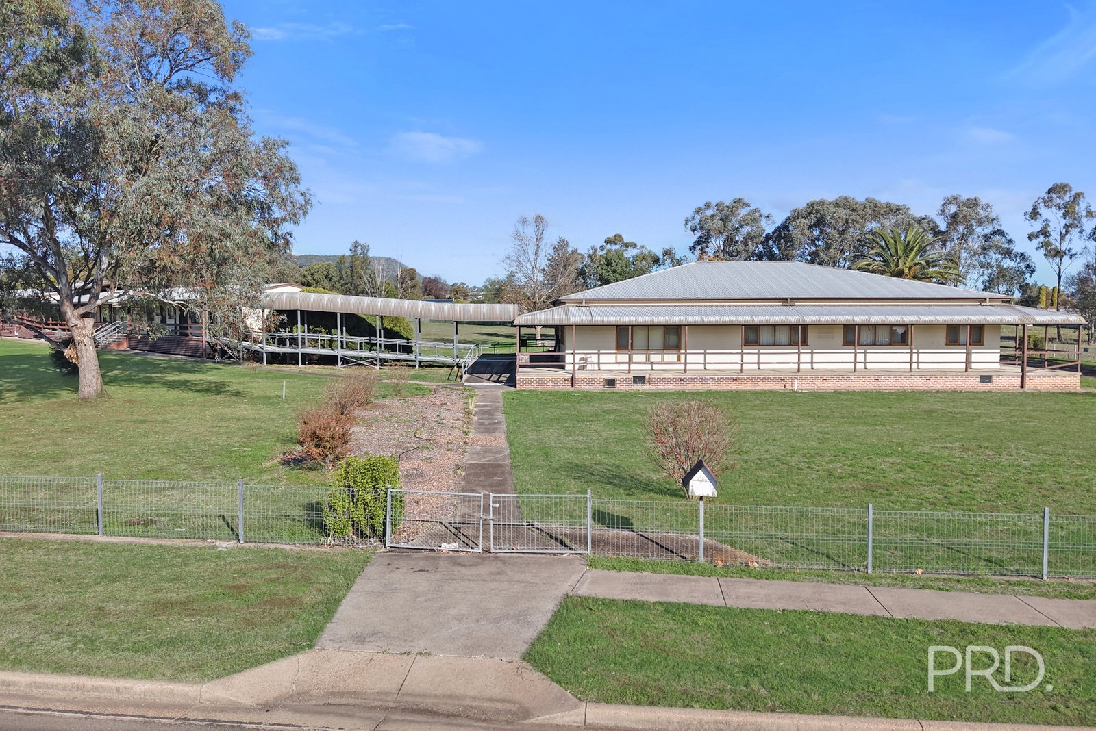 10 Gamble Street QUIRINDI 9