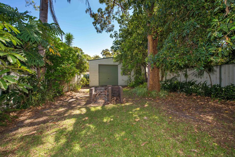 10 Garden Place SHOAL BAY 12
