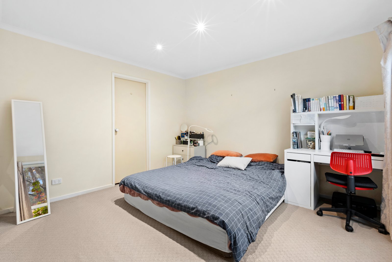 Gallery: 10 Gateway Close