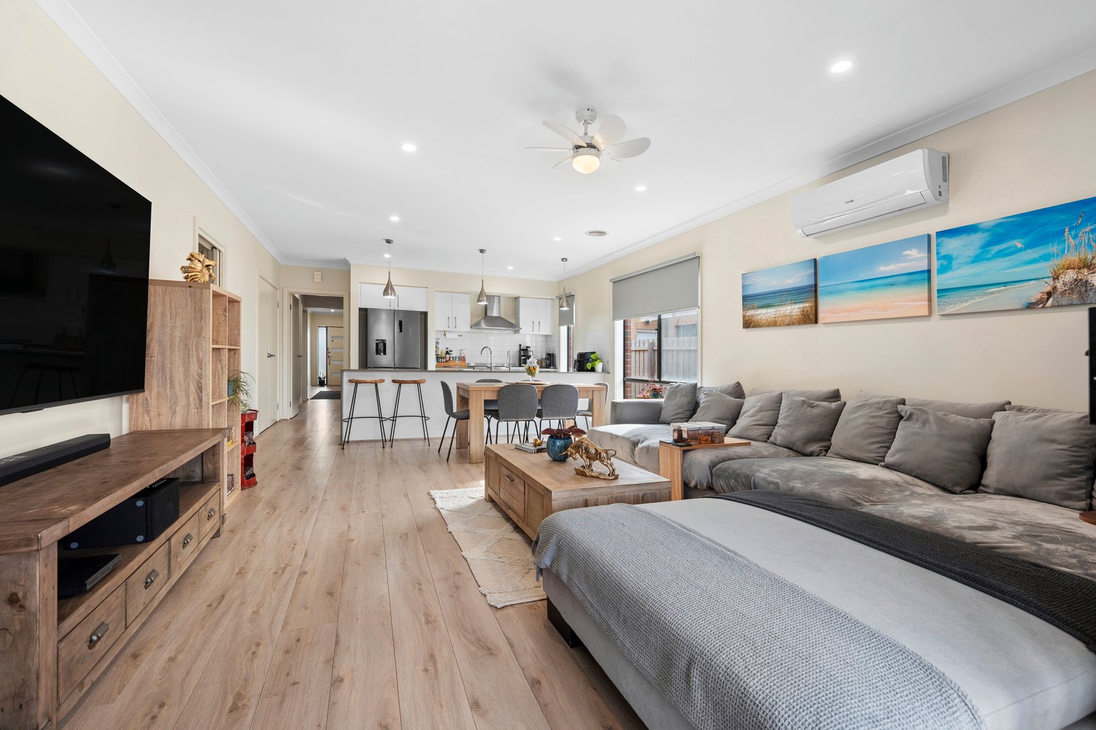 Gallery: 10 Gemstone Street