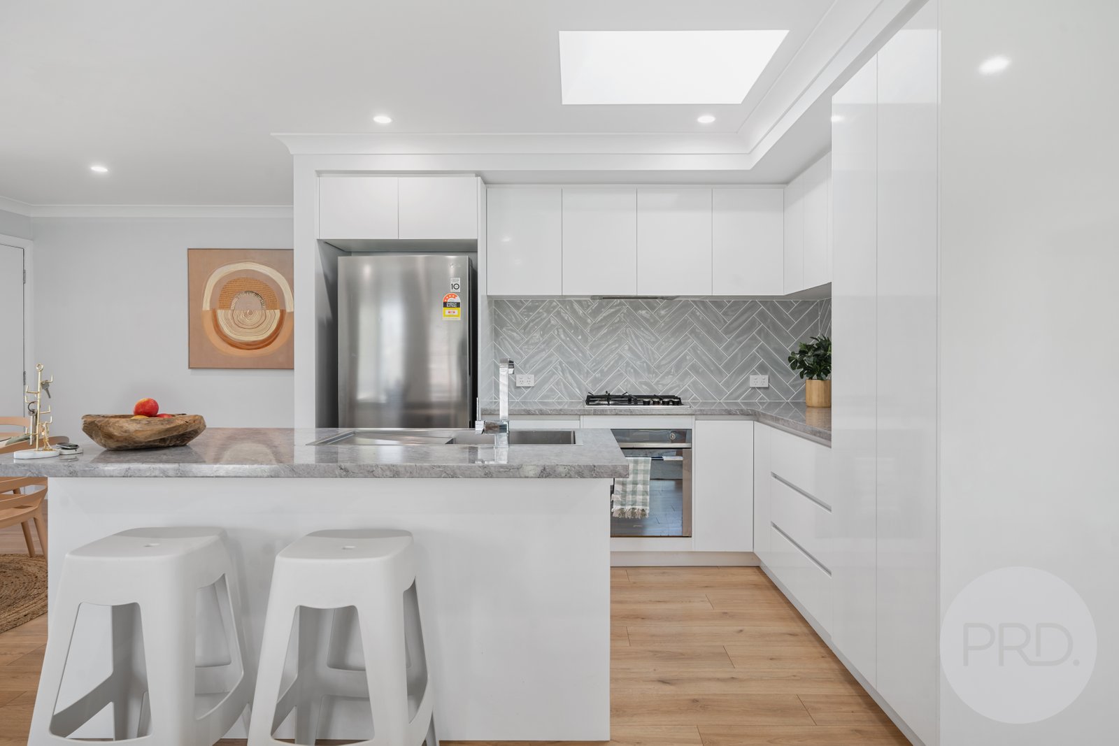 10 Geneva Crescent LAKE ALBERT 4