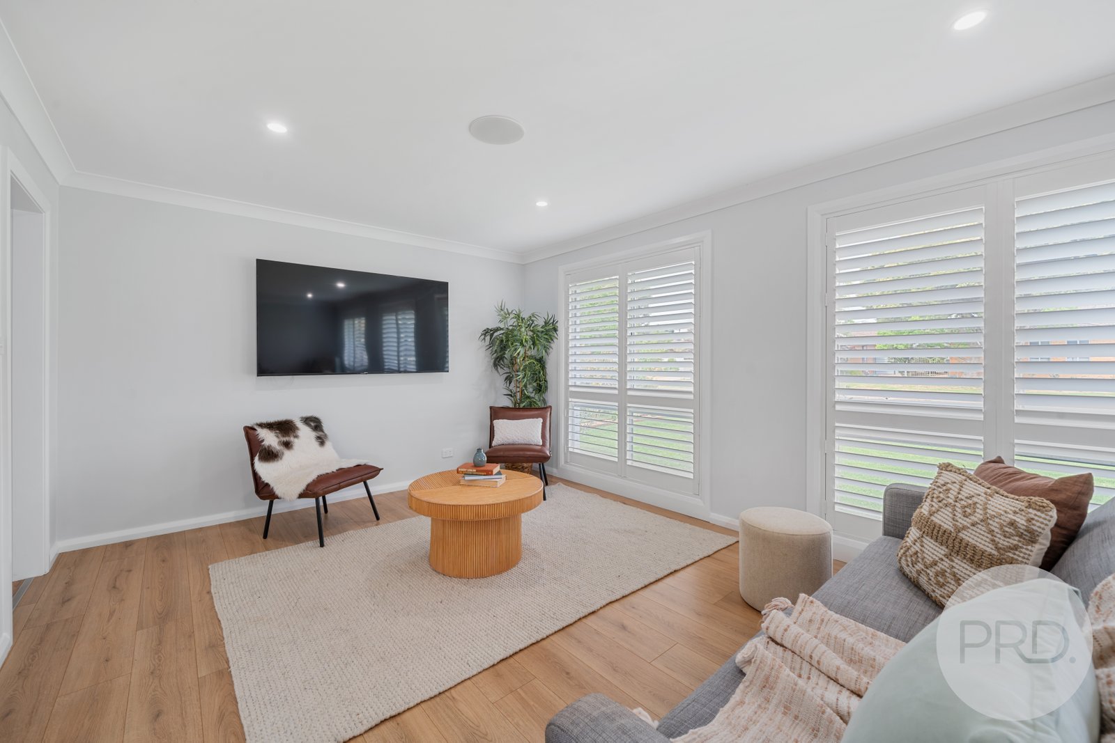 10 Geneva Crescent LAKE ALBERT 9