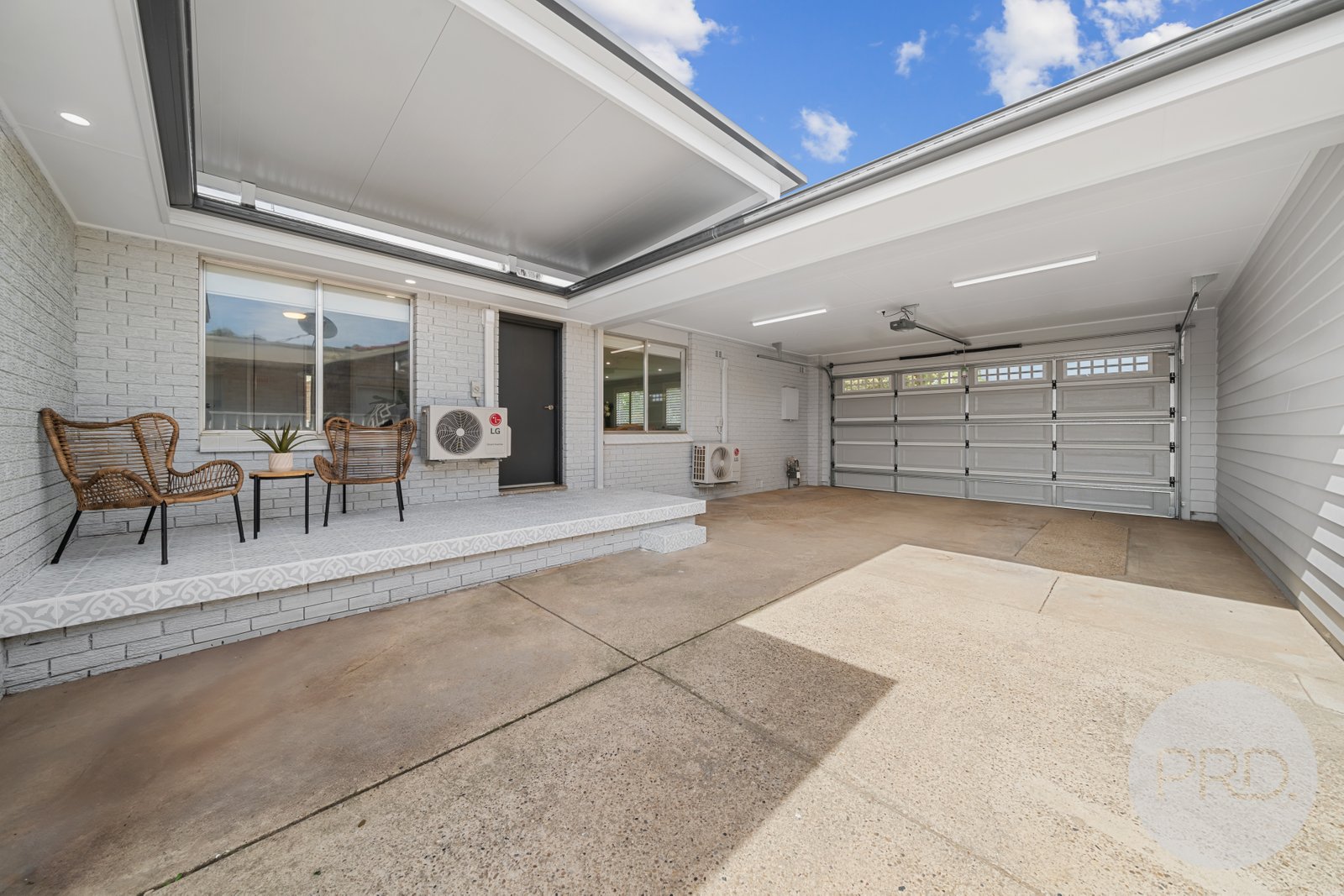 10 Geneva Crescent LAKE ALBERT 19