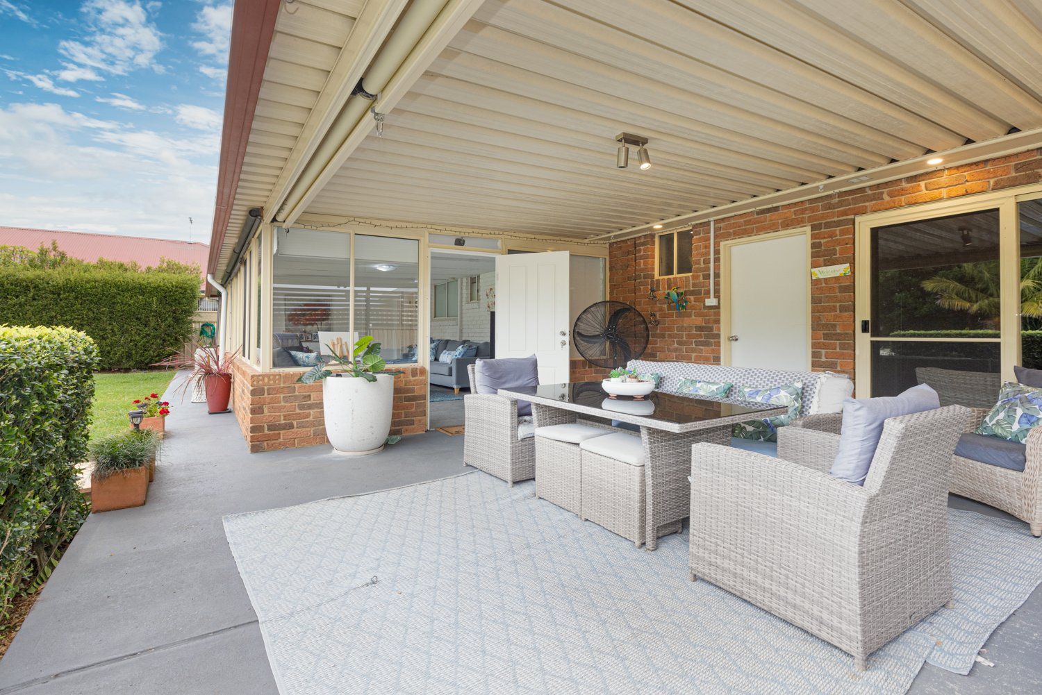 10 George Street LARGS 22