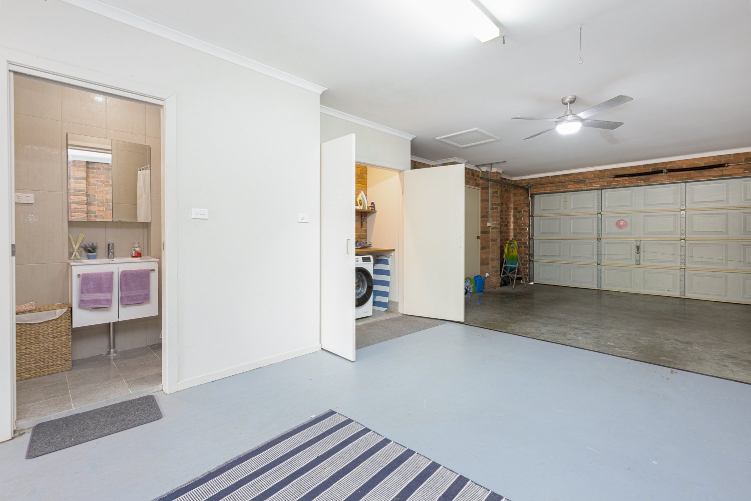 10 George Street LARGS 25