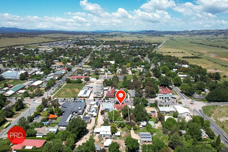 10 Gibraltar Street BUNGENDORE 35
