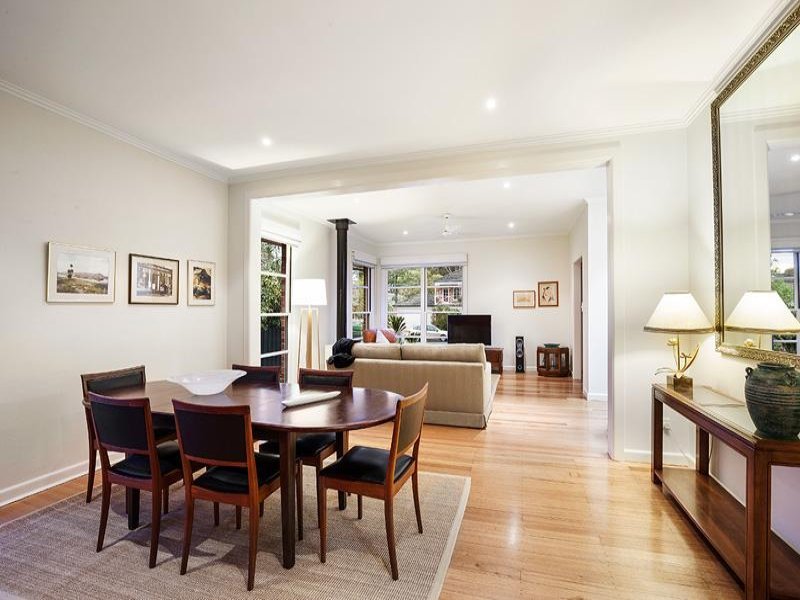 Gallery: 10 Glencairn Avenue
