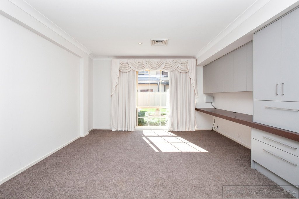 10 Gloaming Avenue EAST MAITLAND 9