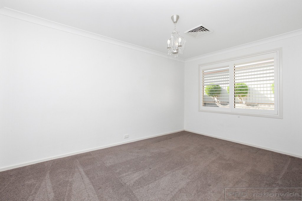 10 Gloaming Avenue EAST MAITLAND 16