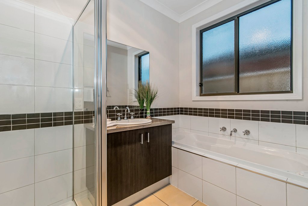 10 Gordon Court STRATHFIELDSAYE 7
