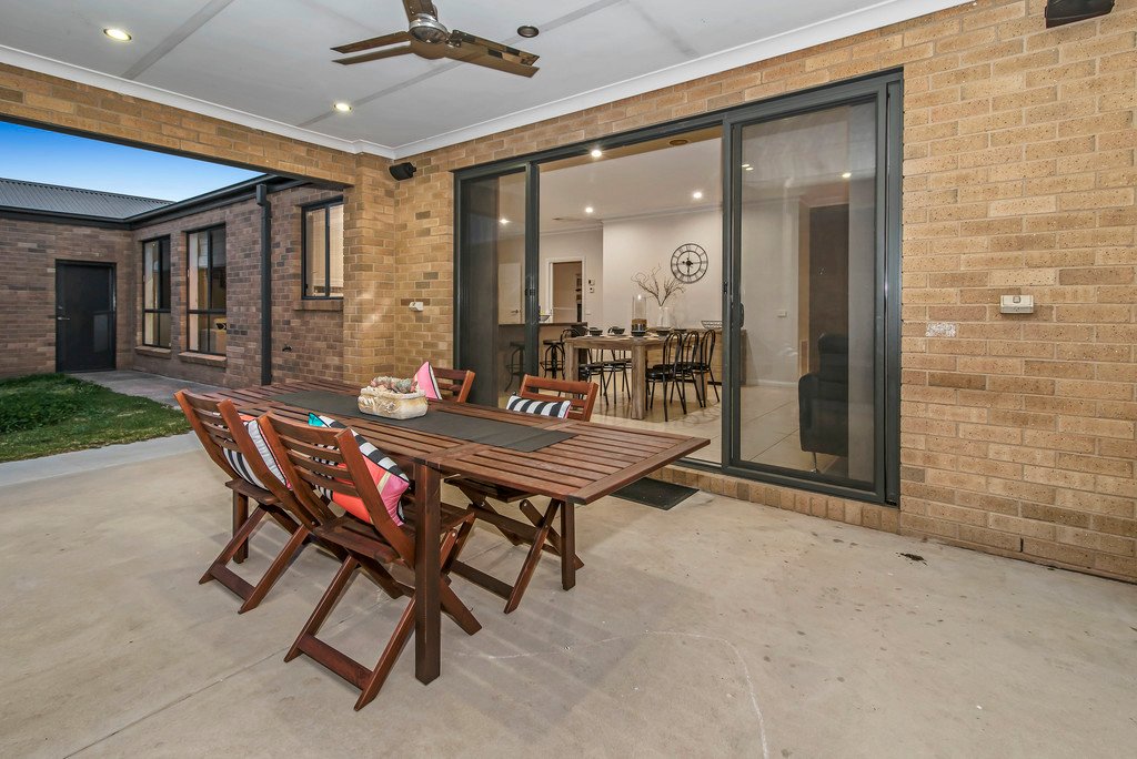 10 Gordon Court STRATHFIELDSAYE 8