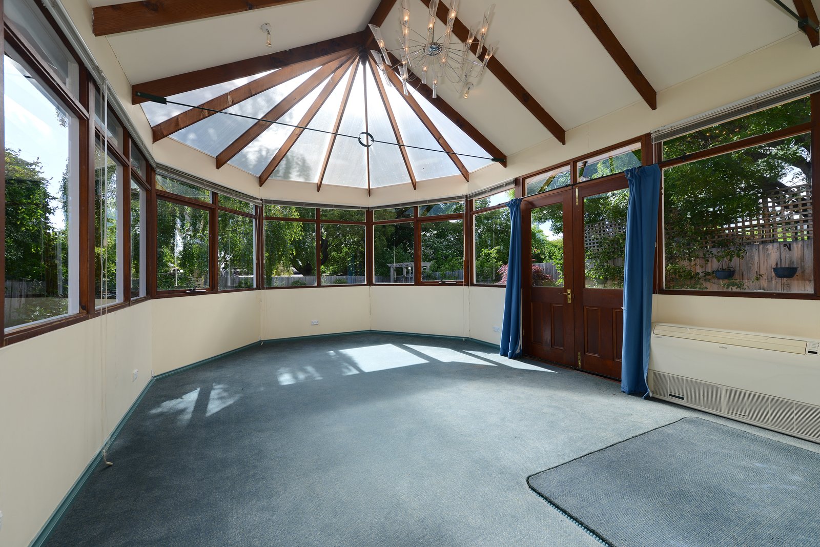 10 Greenlands Avenue SANDY BAY 12