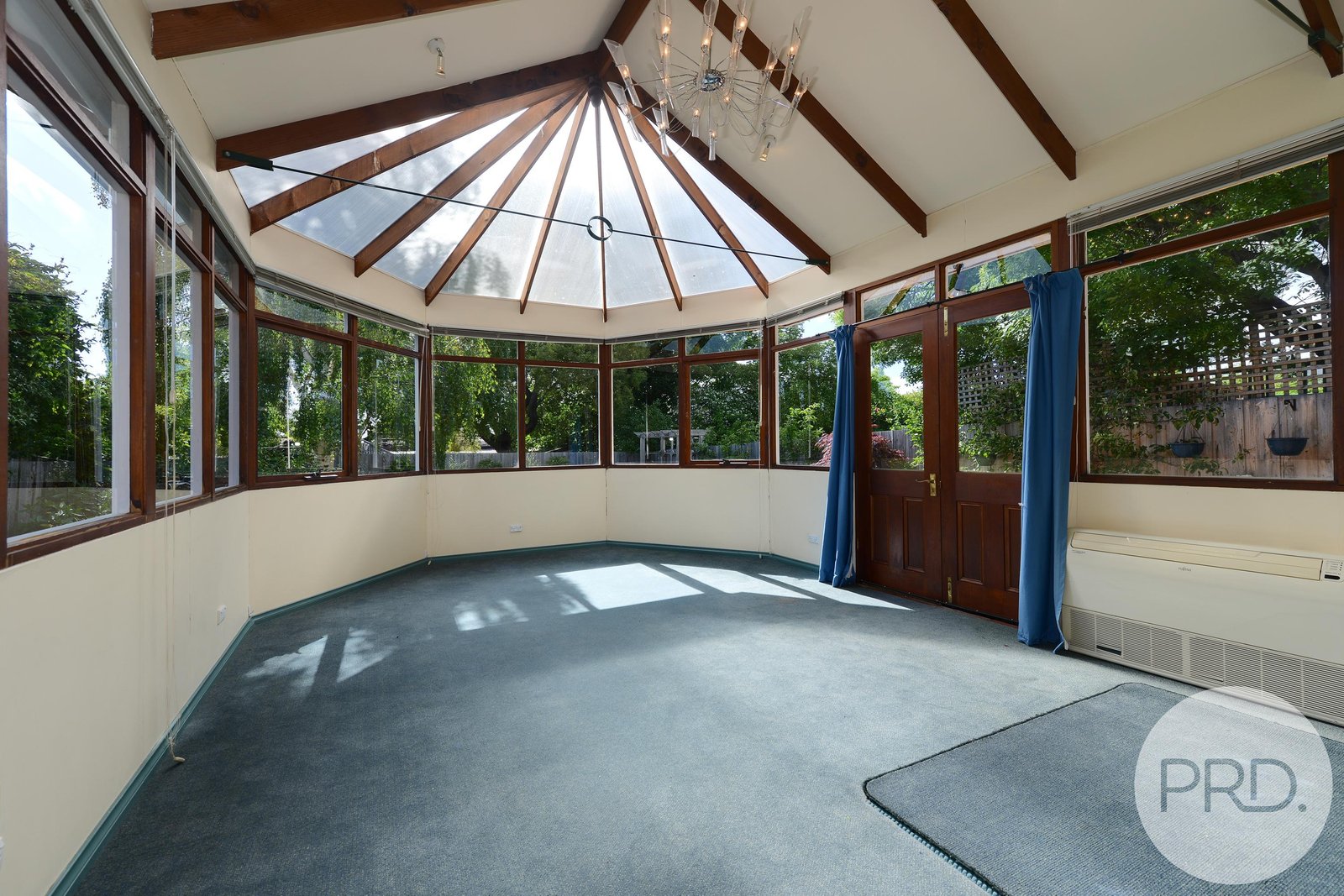 10 Greenlands Avenue SANDY BAY 12