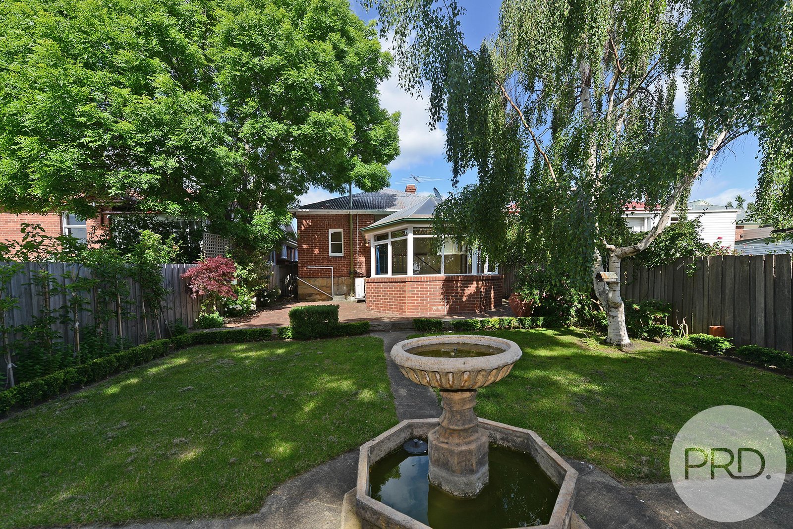 10 Greenlands Avenue SANDY BAY 16