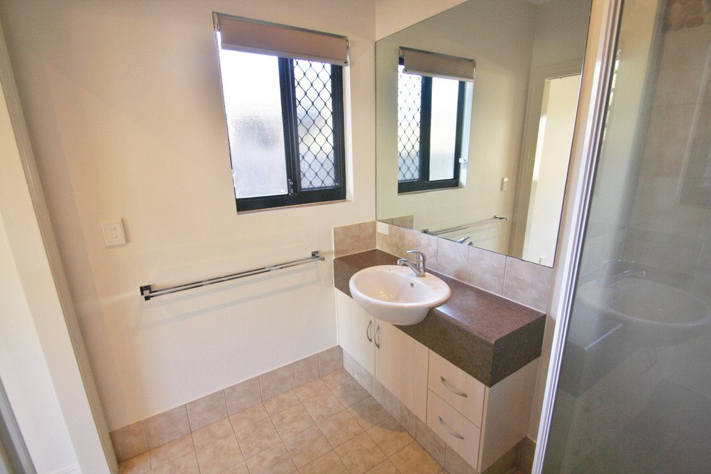 10 Greenshank Drive DJUGUN 11