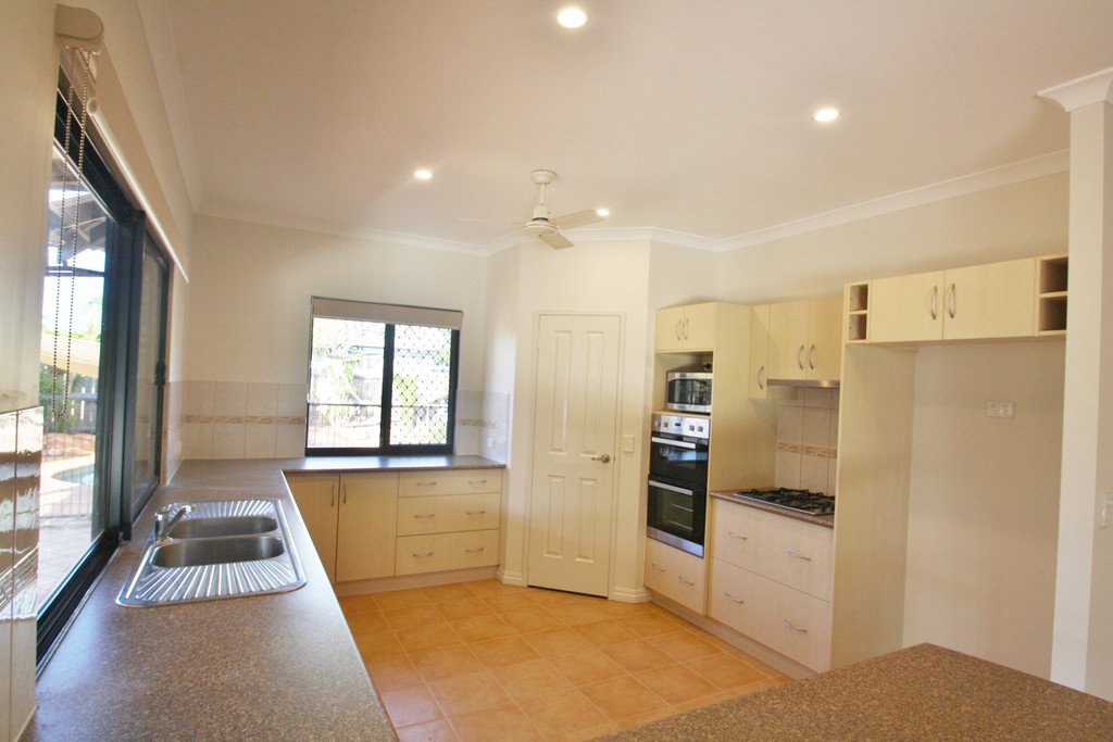 10 Greenshank Drive DJUGUN 12