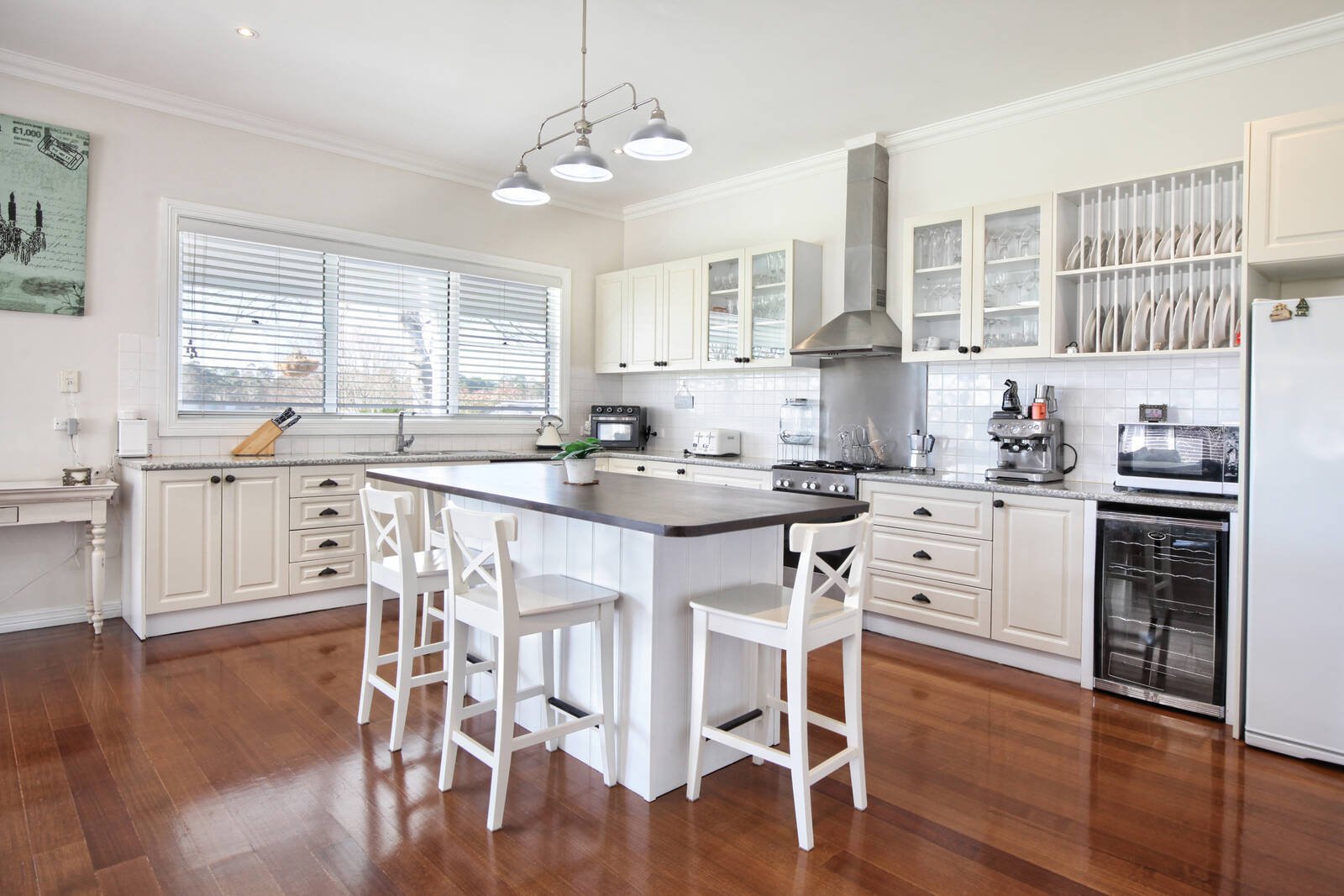 Real Estate and Property in 10 Gwen Place, Lancefield, VIC