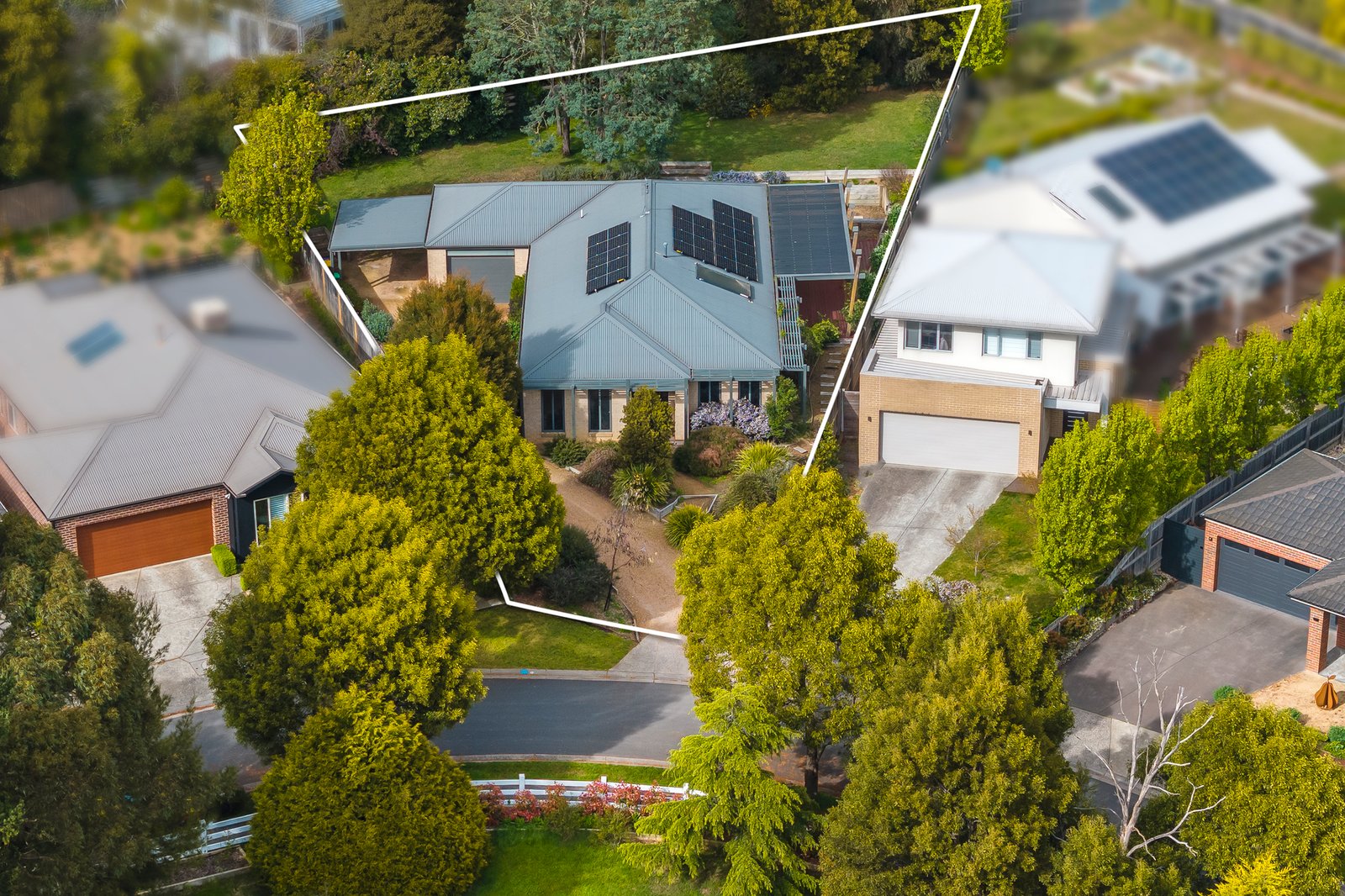 Real Estate and Property in 10 Gwendoline Avenue, Woodend, VIC